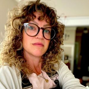 Meet your Posher, Amy